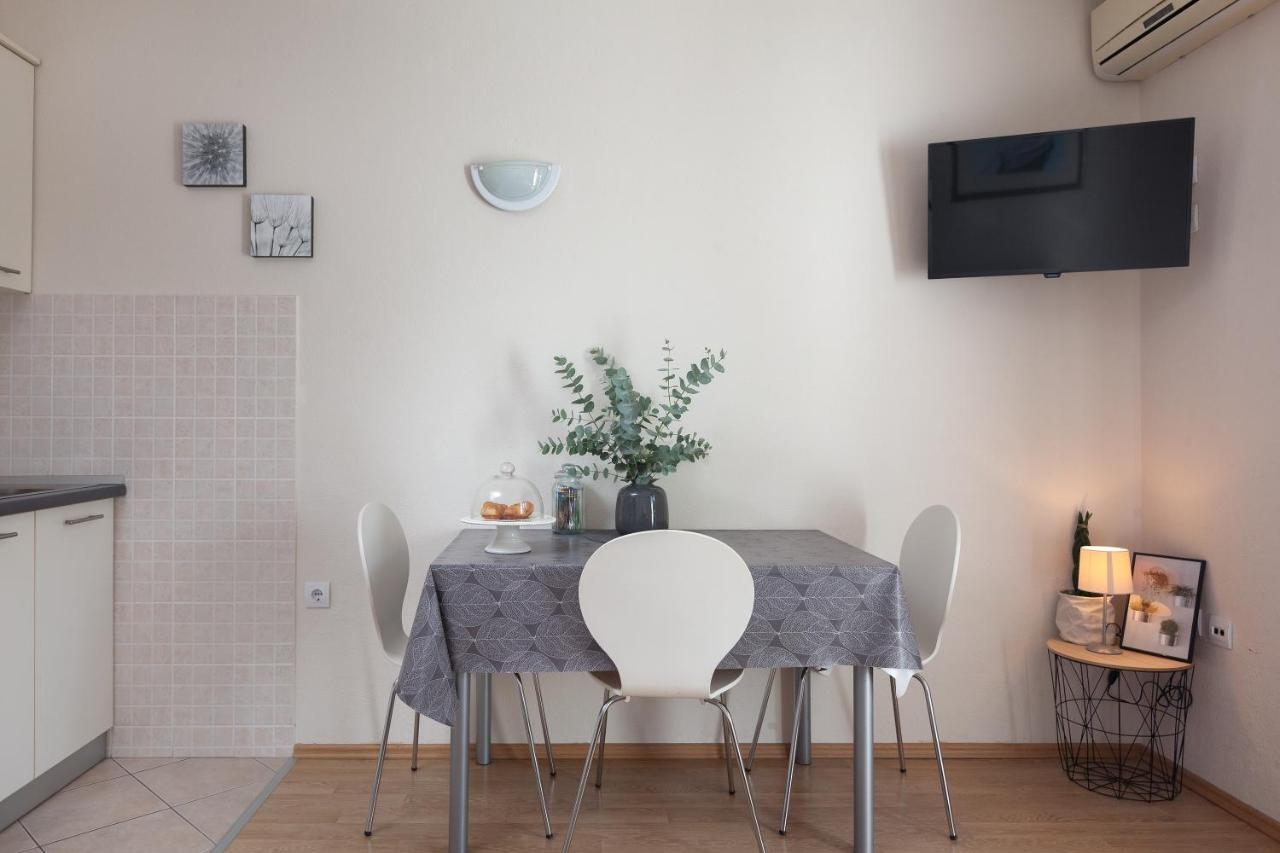 Sea View Ela Apartments Podgora Exterior photo